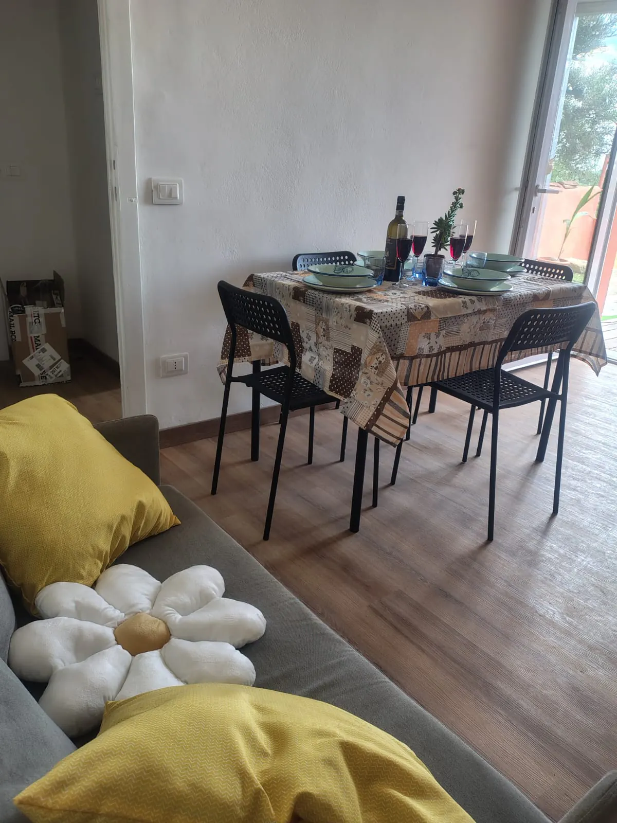 Zona pranzo e cucina attrezzata di Borgo Antico